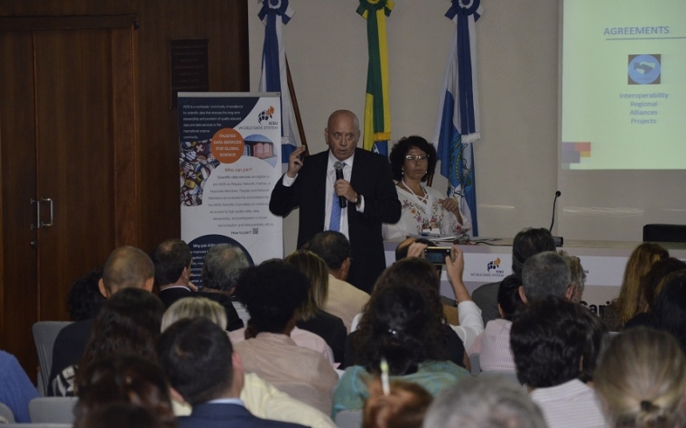 El Secretario Ejecutivo de LA Referencia, Alberto Cabezas